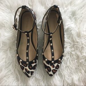 BCBGeneration flats